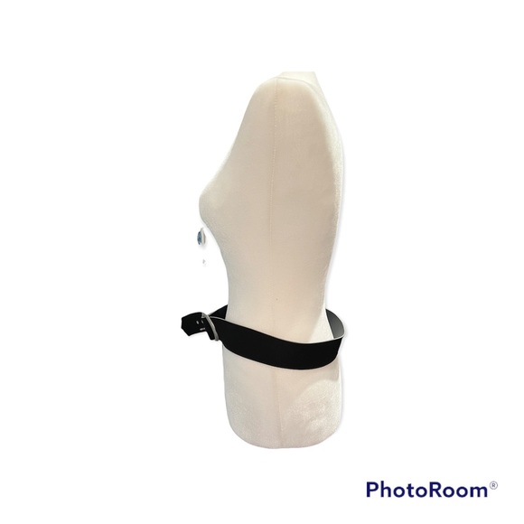 Woman’s Black Belt - Picture 3 of 10